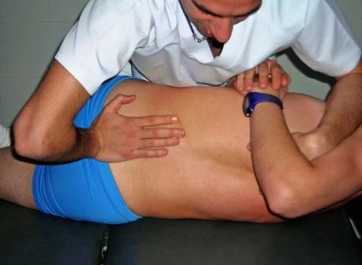 Ostéopathie – Entretien avec le Pr. Louis Auquier