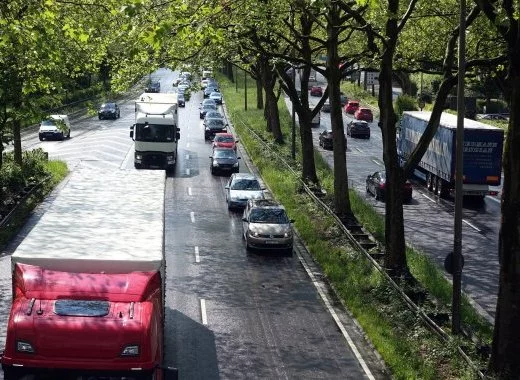 Politiques de sécurité routière, attentes sociétales et évolutions technologiques