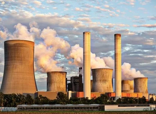 Charbon ou nucléaire : concentrer ou diluer les déchets ?