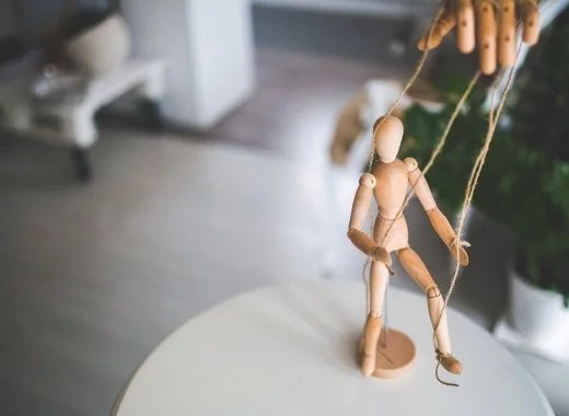 La programmation neurolinguistique ou l'art de manipuler ses semblables