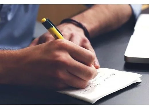 L'homme est-il une femme comme les autres ?